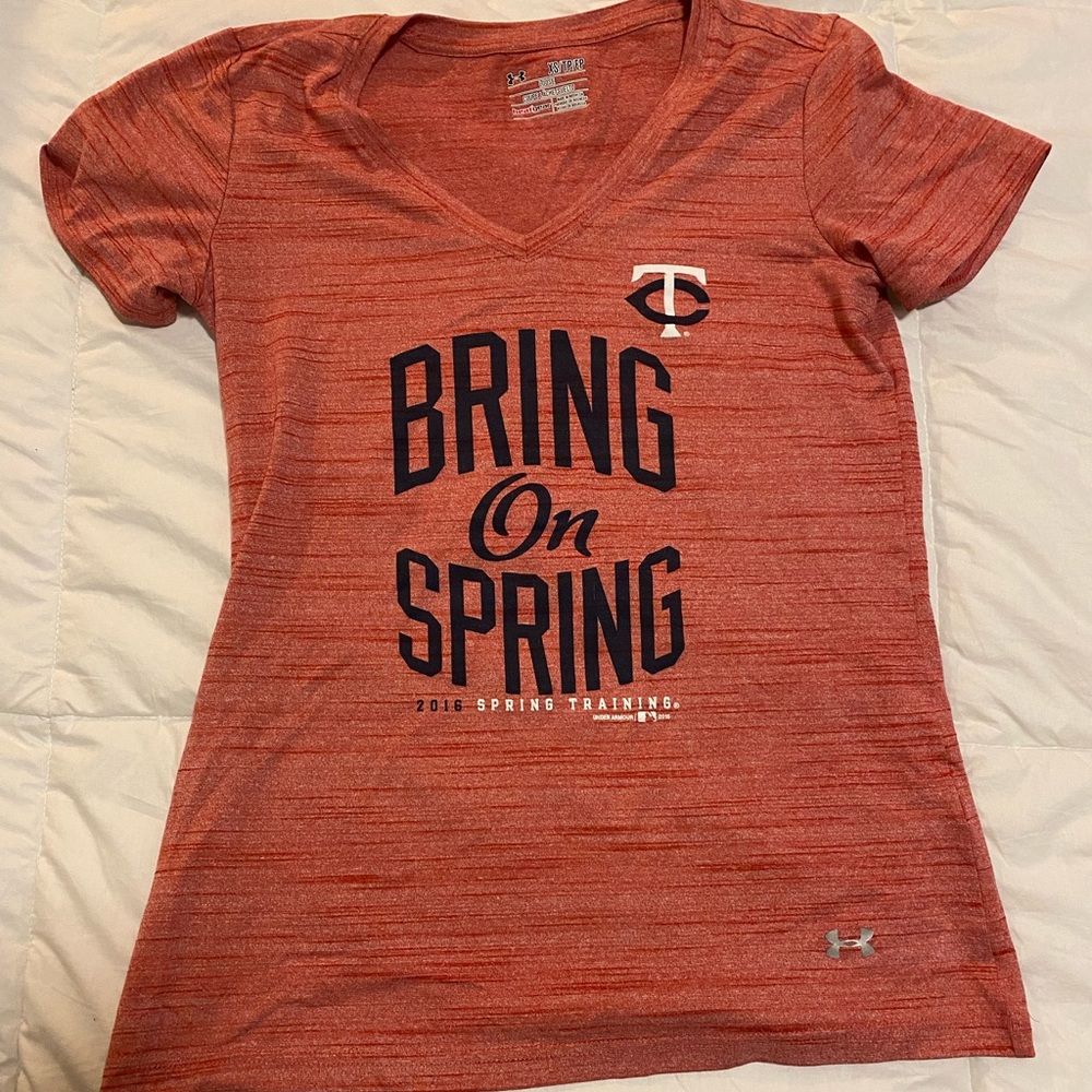 Under Armour tee